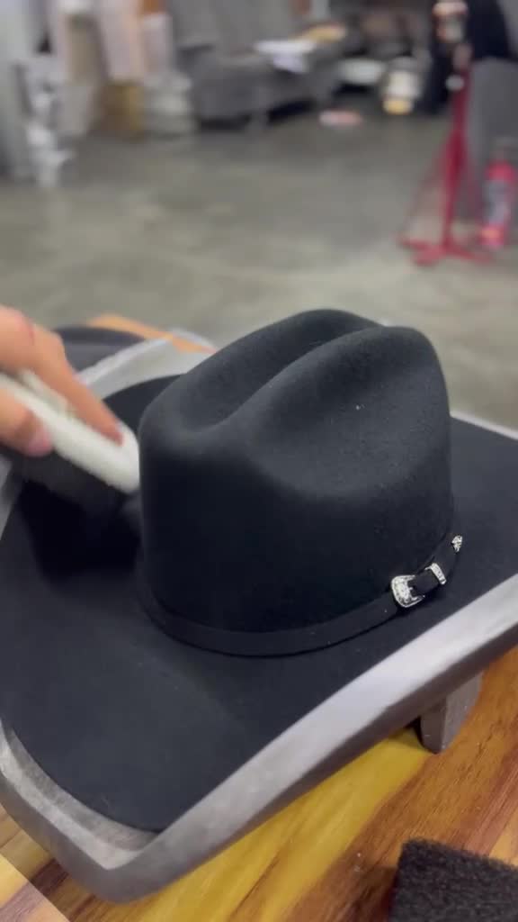 Hand-brushing finish for a flawless surface texture